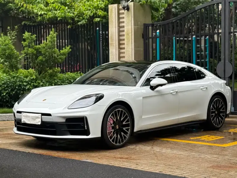 Porsche Panamera, 2025