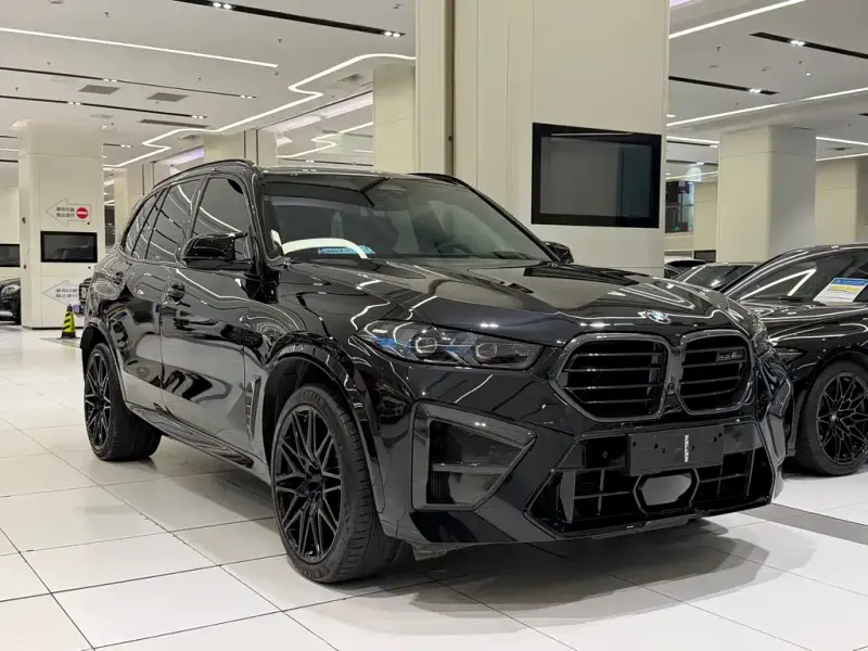 BMW X5 M, 2025