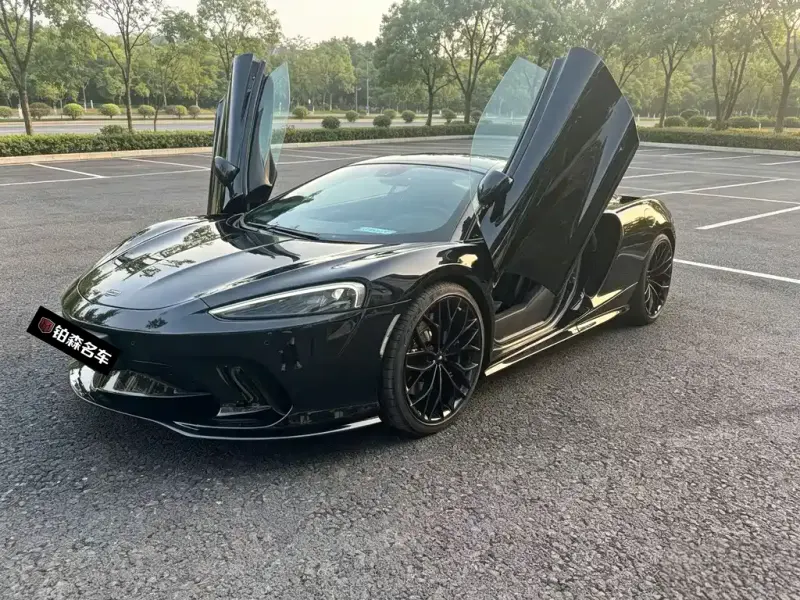 McLaren GT, 2023