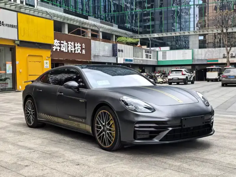 Porsche Panamera Hybrid, 2023