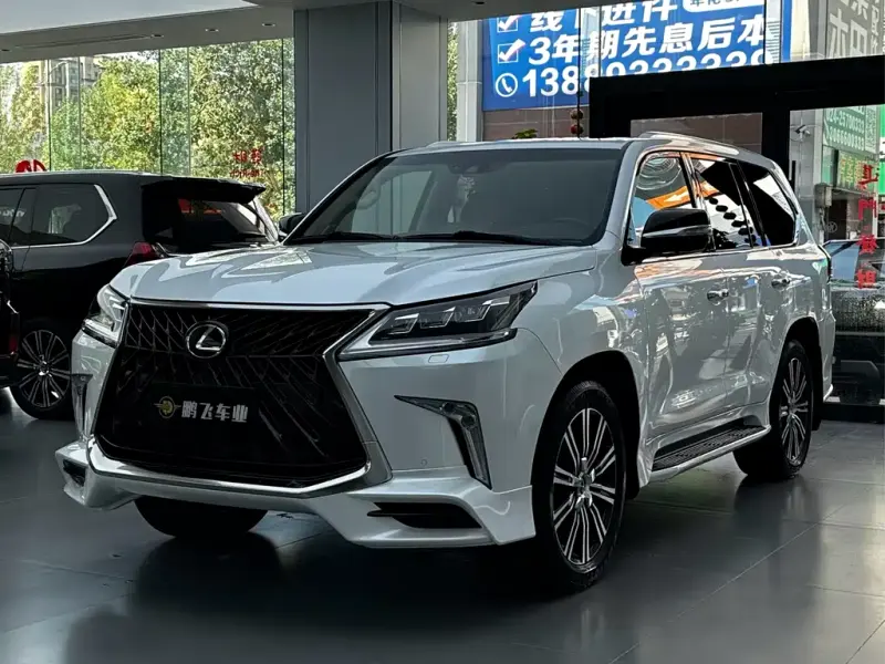 Lexus LX, 2020