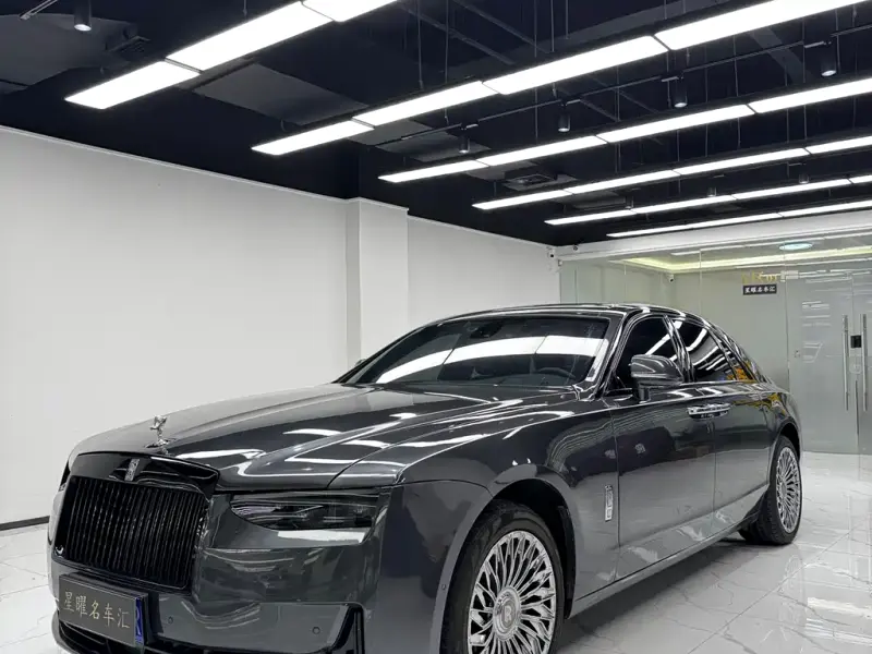 Rolls-Royce Ghost, 2011