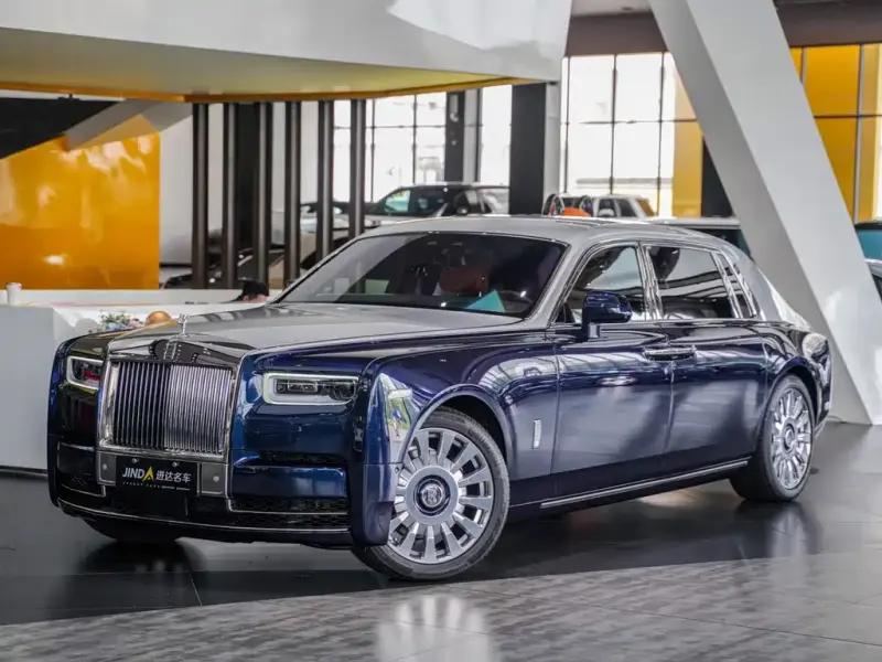 Rolls-Royce Phantom, 2021