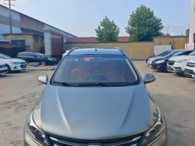 Baojun 310W, 2017