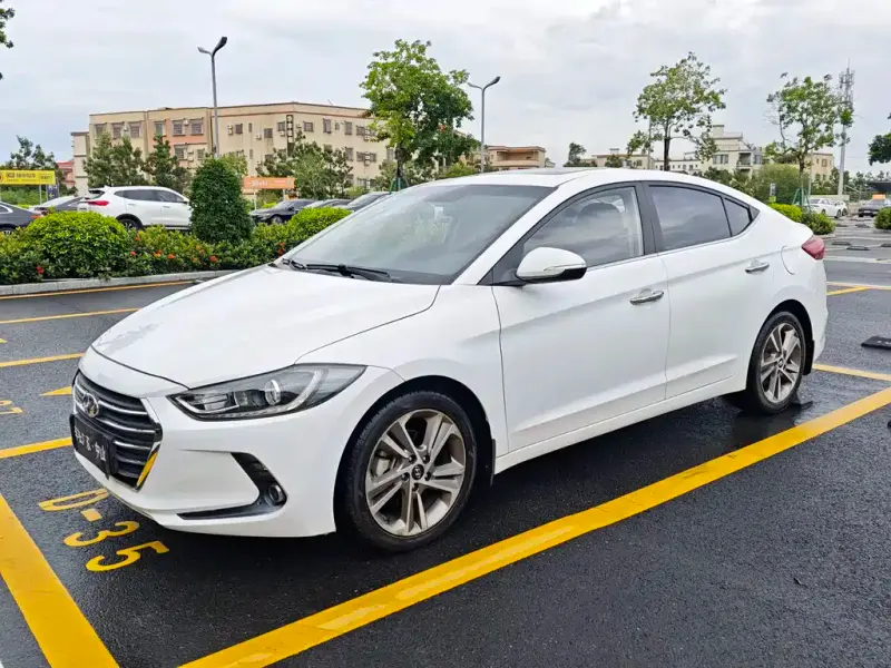 Hyundai Elantra, 2018