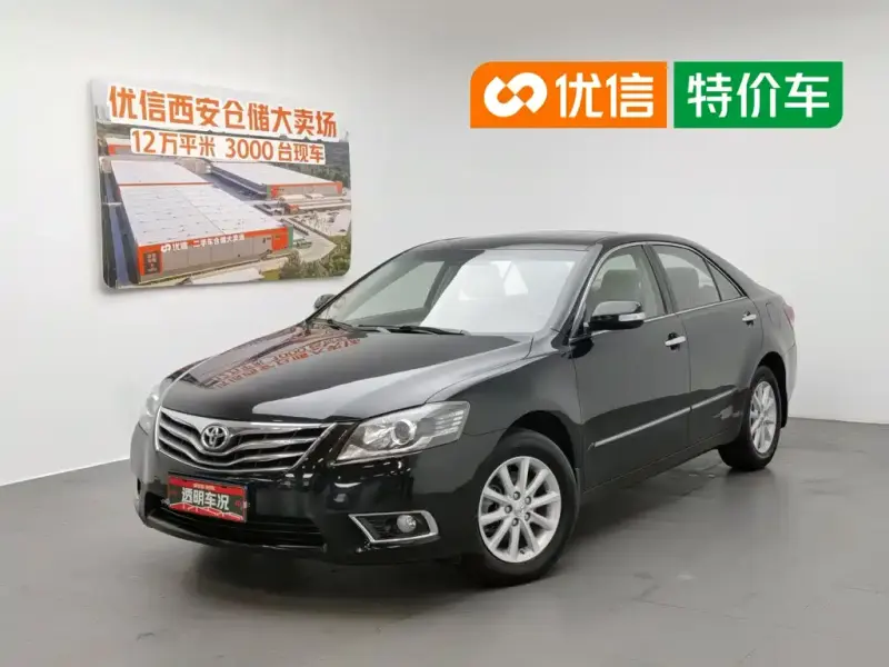 Toyota Camry, 2015