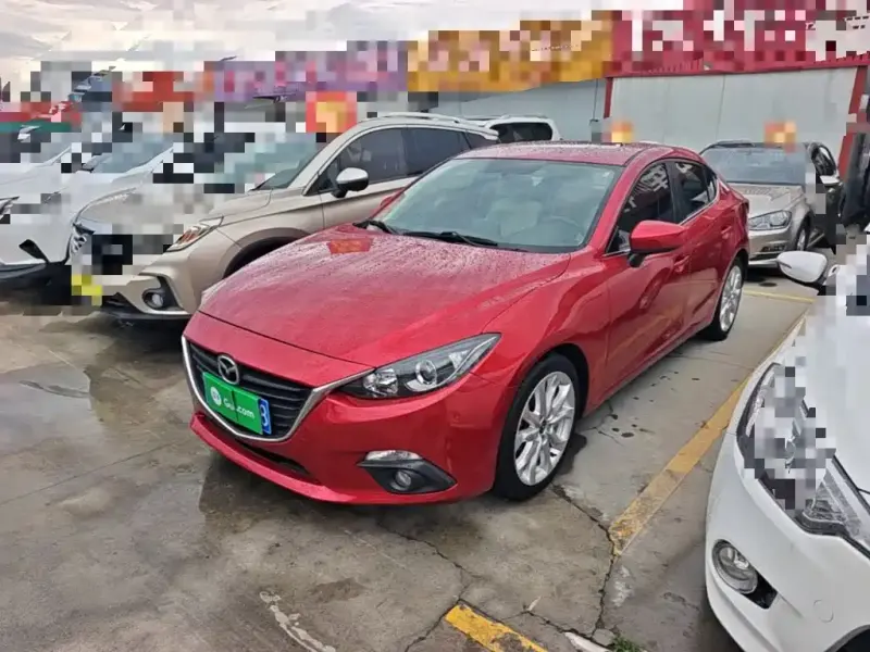 Mazda 3 Axela, 2015