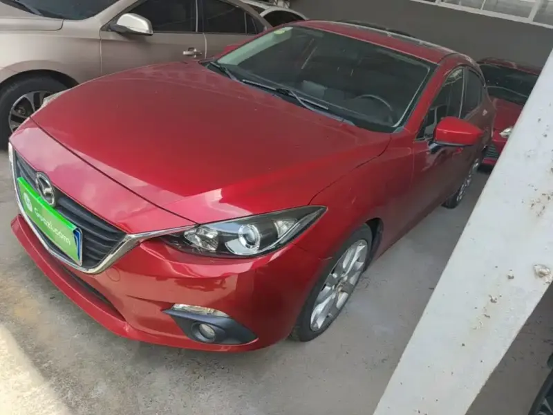 Mazda 3 Axela, 2015