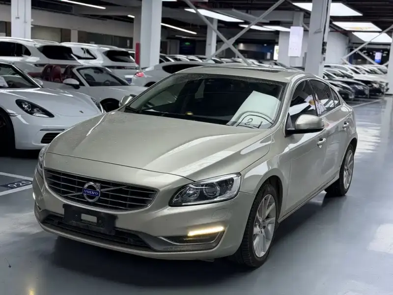 Volvo S60, 2016