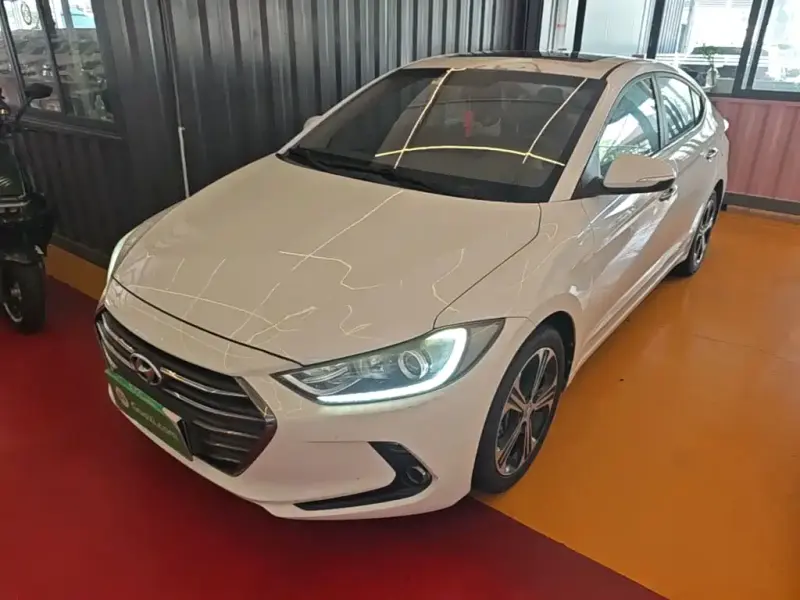 Hyundai Elantra, 2019