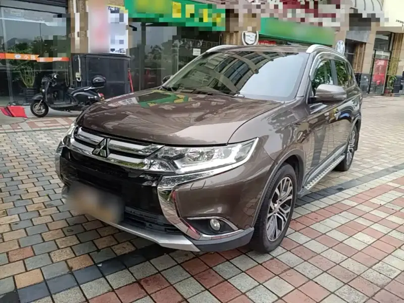 Mitsubishi Outlander, 2017