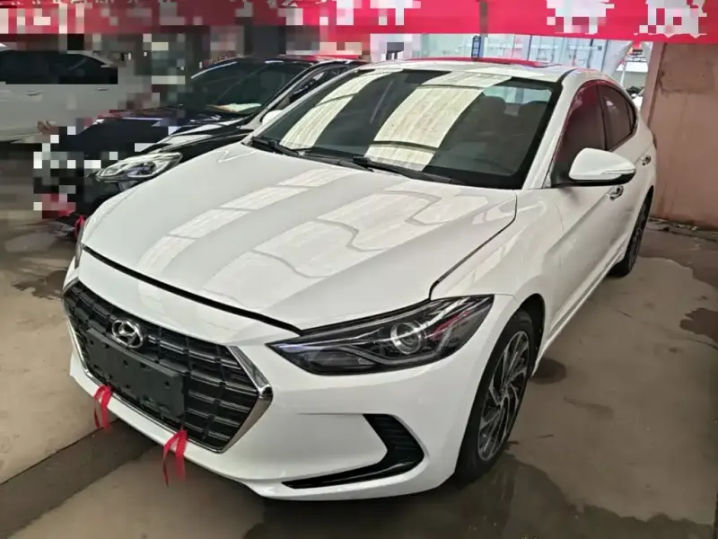 Hyundai Elantra, 2021