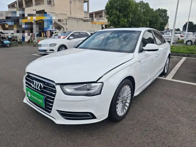 Audi A4L, 2015
