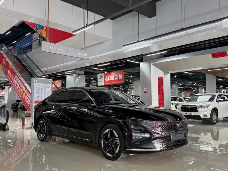 Wuling Xingguang, 2023