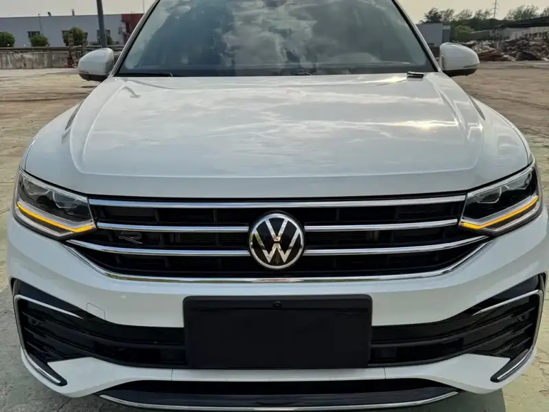 Volkswagen Tiguan L, 2022