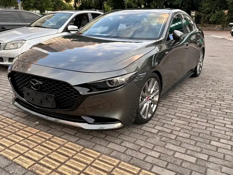 Mazda 3 Axela, 2022