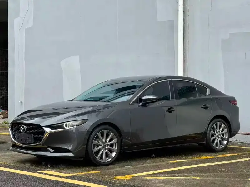 Mazda 3 Axela, 2022