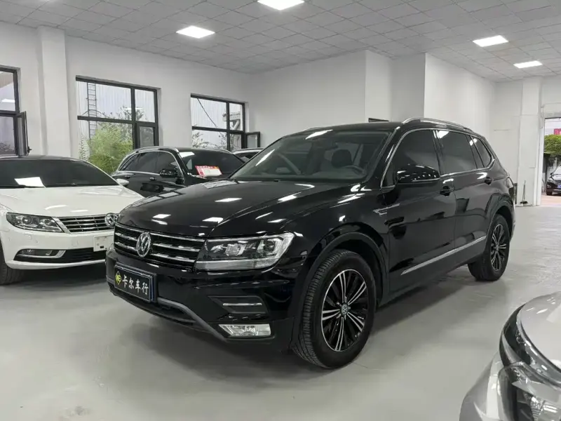 Volkswagen Tiguan L, 2020