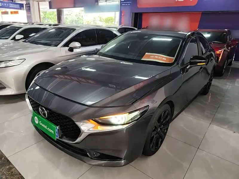 Mazda 3 Axela, 2022