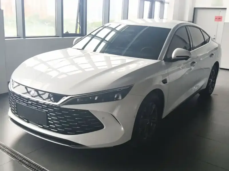BYD Qin L, 2025