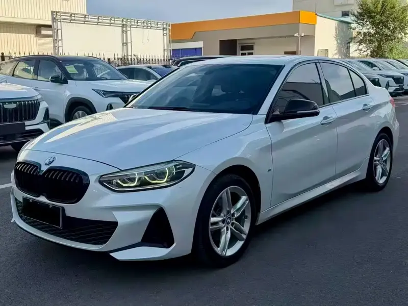 BMW 1 Series, 2021