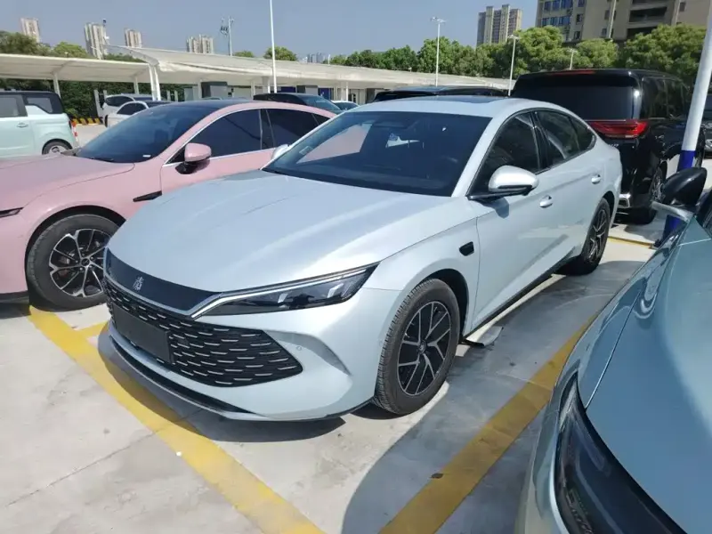 BYD Qin L, 2025