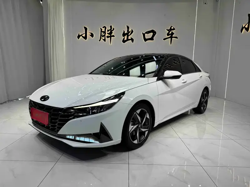 Hyundai Elantra, 2023