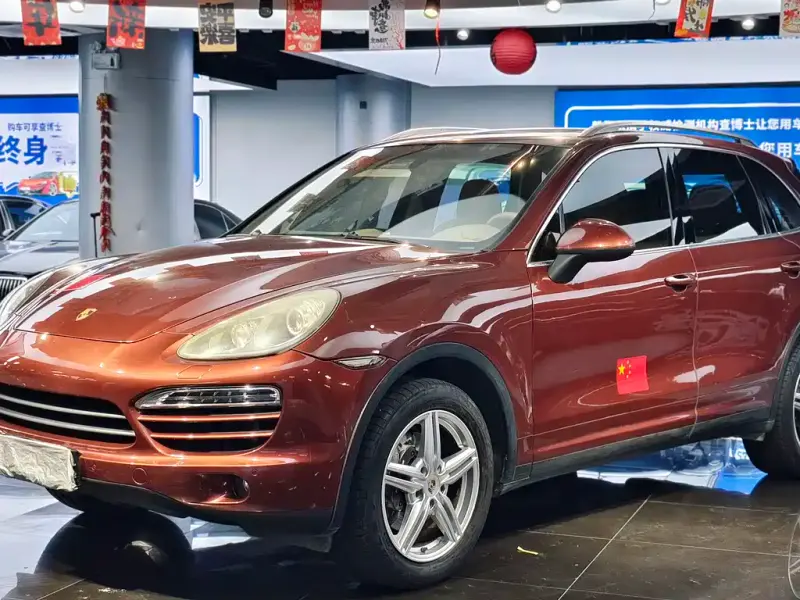 Porsche Cayenne, 2013