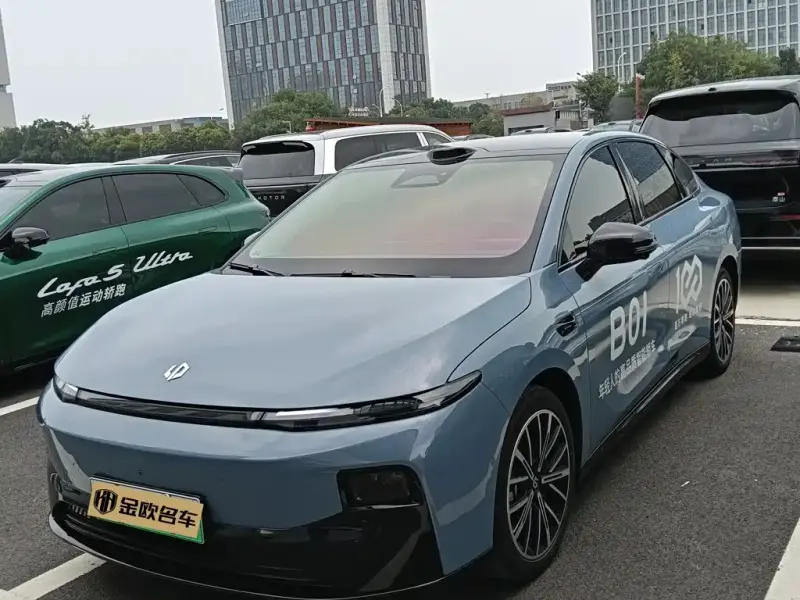 Leapmotor B01, 2025