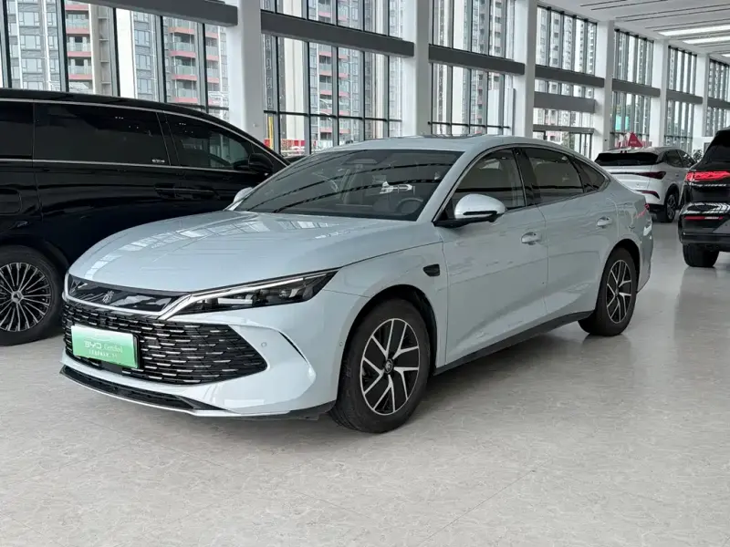 BYD Qin L, 2025