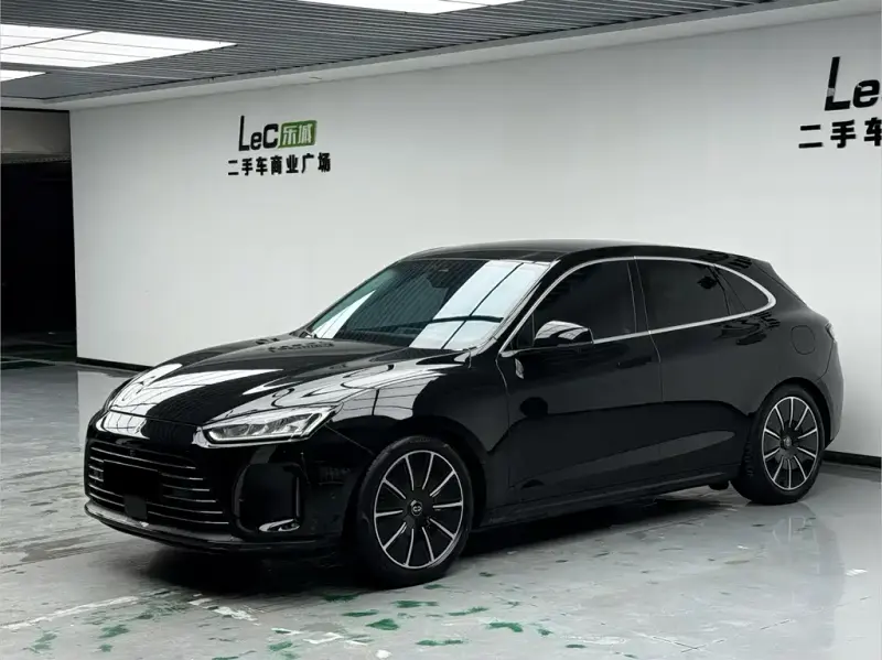AITO M5, 2022