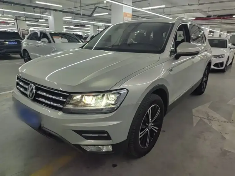 Volkswagen Tiguan L, 2020