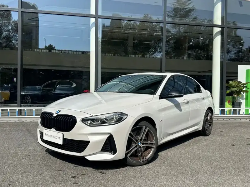 BMW 1 Series, 2021