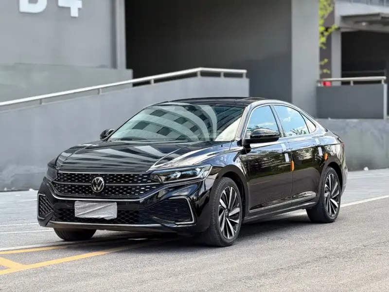 Volkswagen Passat, 2023