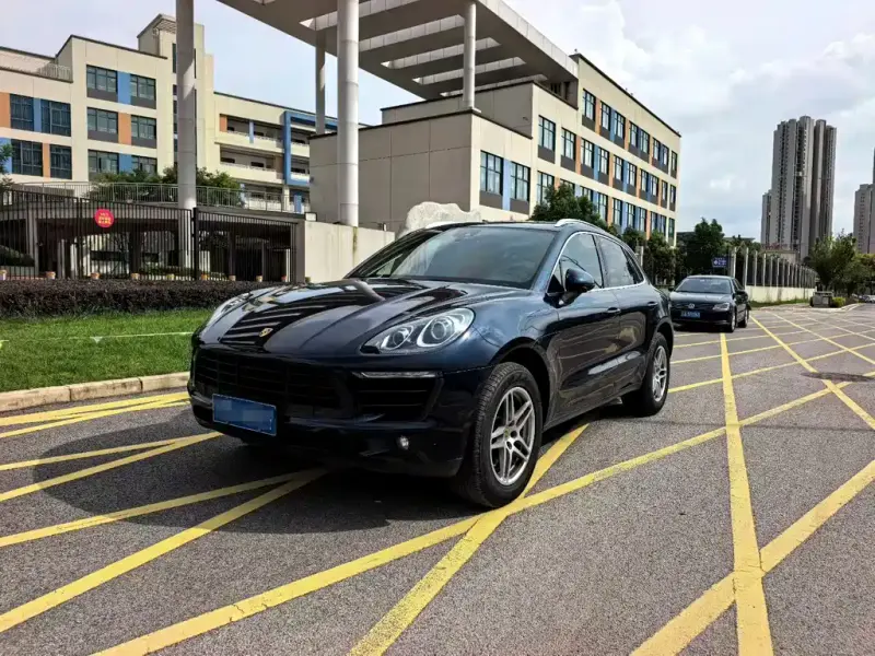 Porsche Macan, 2016