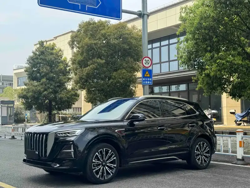 Hongqi HS5, 2023