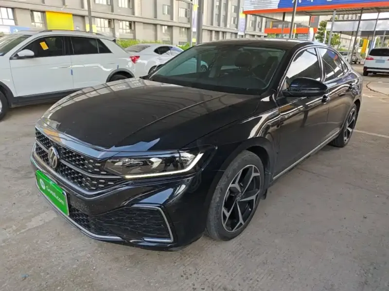 Volkswagen Passat, 2023