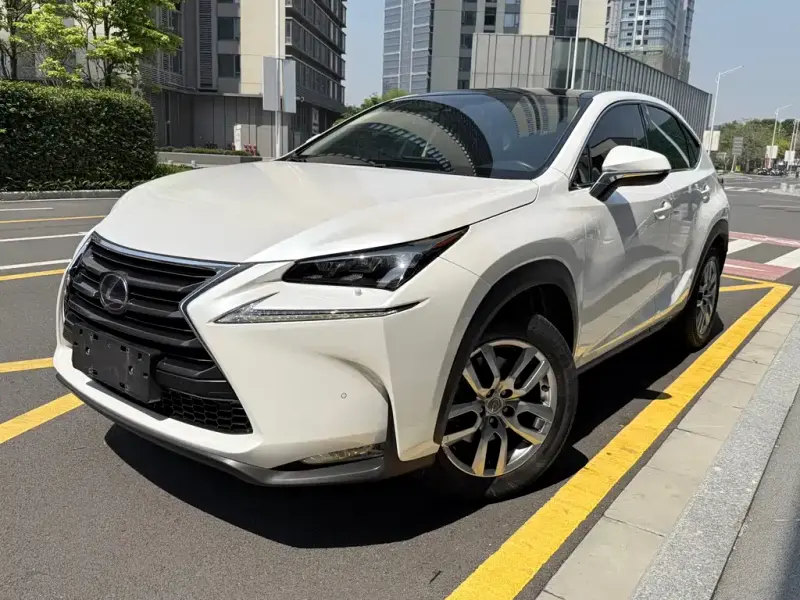 Lexus NX, 2017