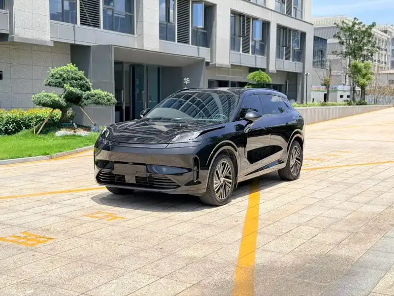 Lynk & Co 08 EM-P, 2023