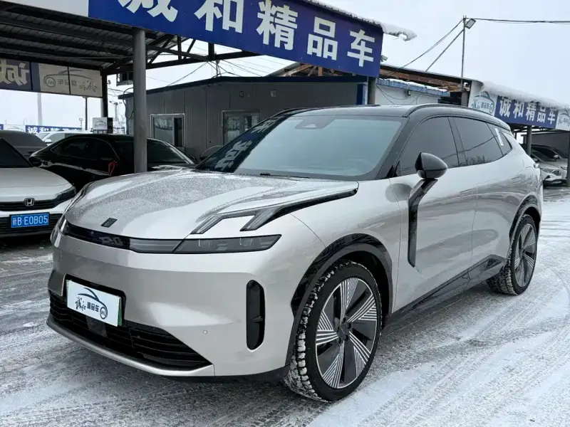 Lynk & Co 08 EM-P, 2024