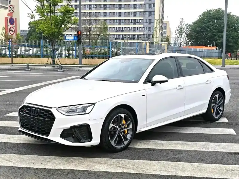 Audi A4L, 2021