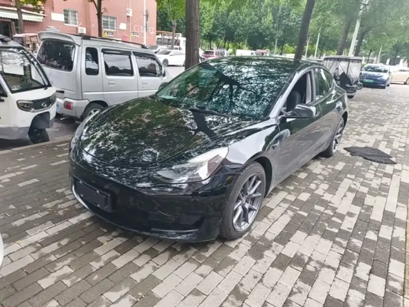 Tesla Model 3, 2022