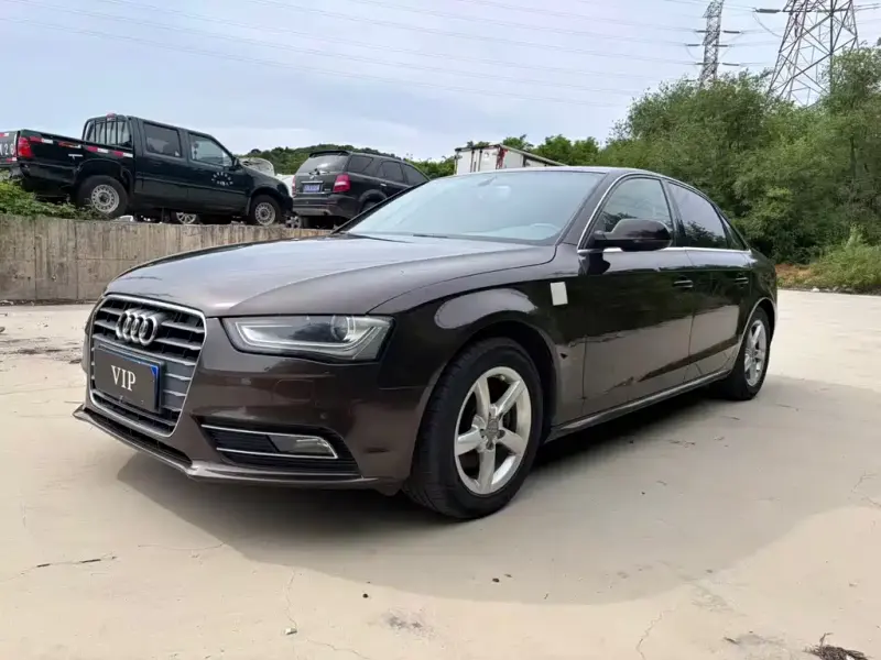 Audi A4L, 2015