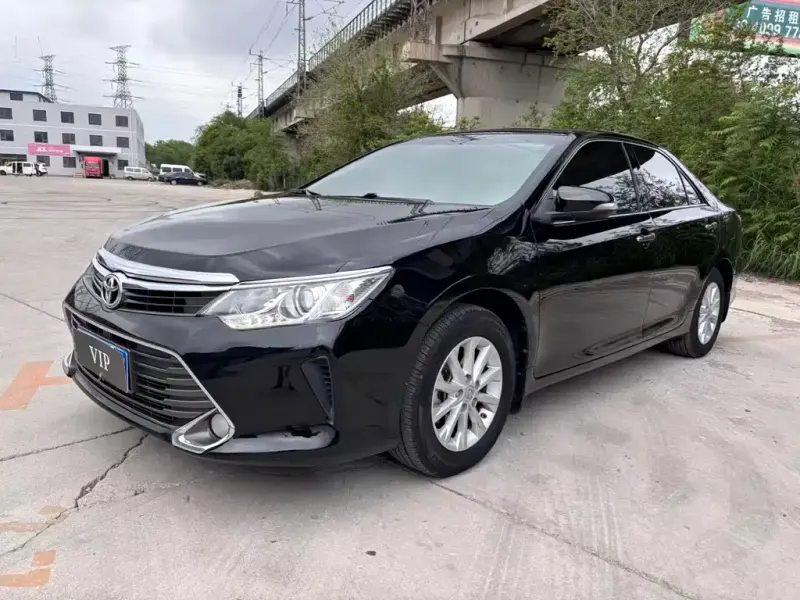 Toyota Camry, 2015