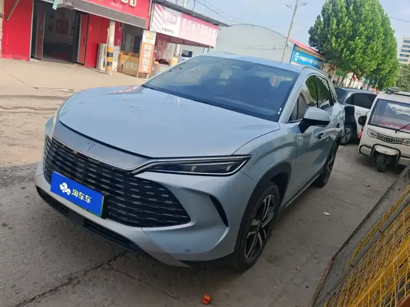 BYD L DM-i, 2024