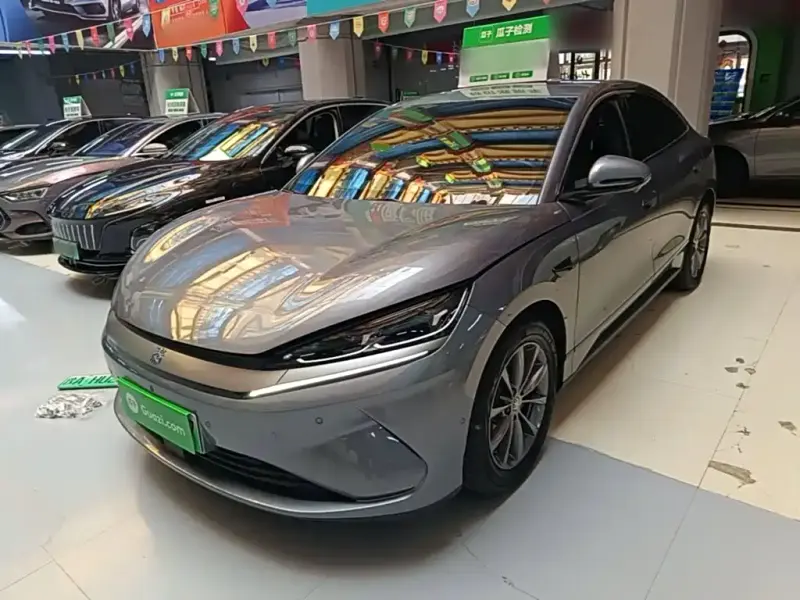 BYD Qin L, 2025