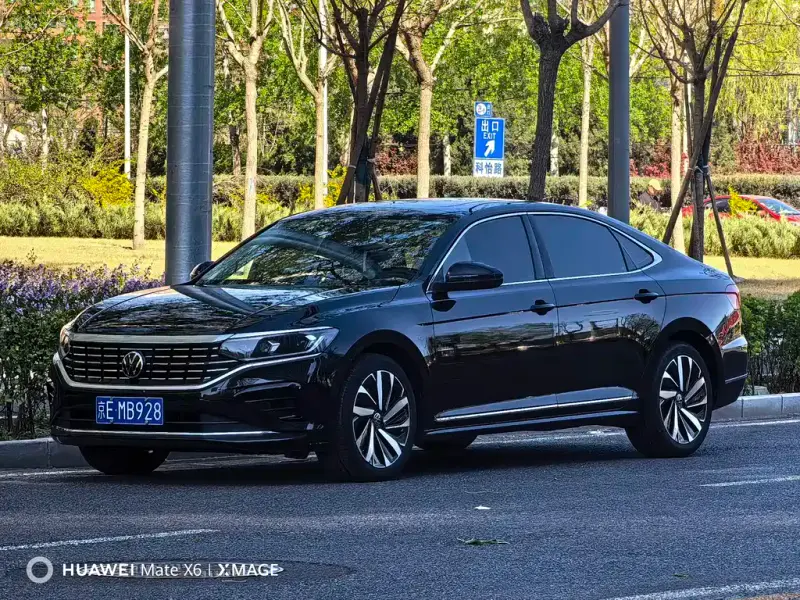 Volkswagen Passat, 2022