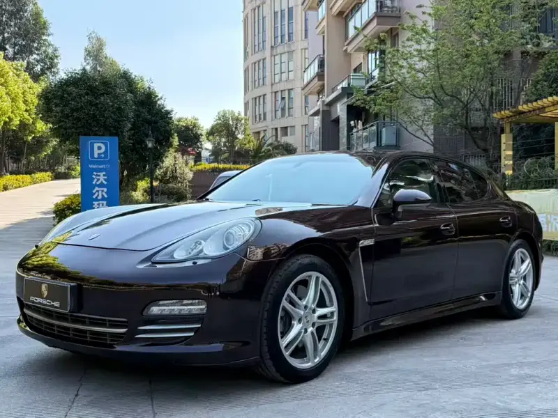 Porsche Panamera, 2013