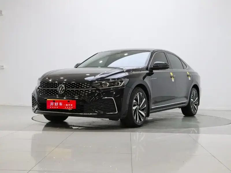 Volkswagen Passat, 2022
