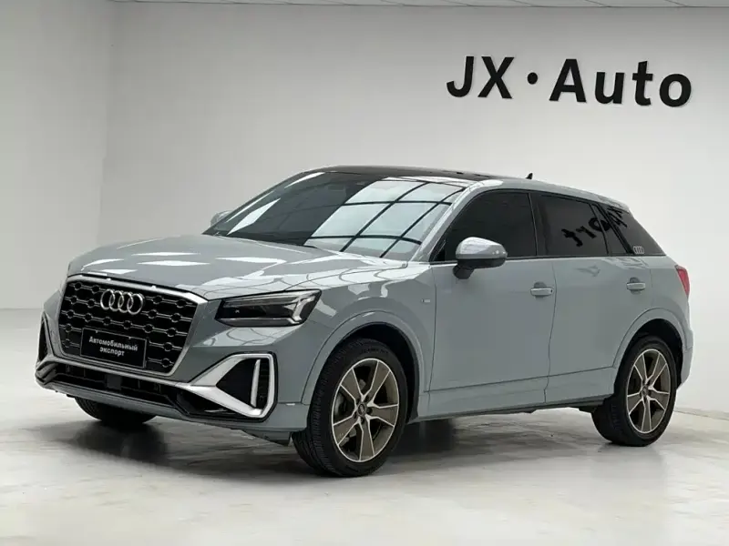 Audi Q2L, 2022